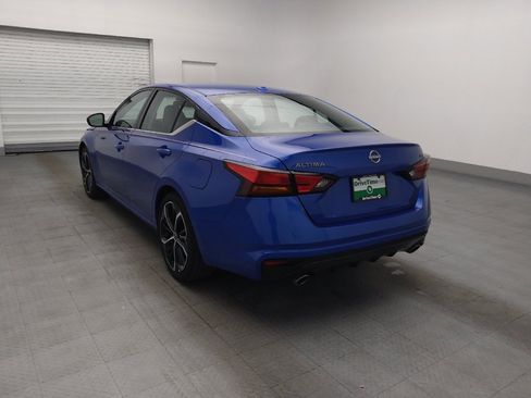 Used 2025 Nissan Altima 2.5 SR w/ SR Premium Package FWD image 5