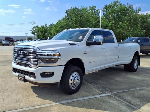 New 2026 RAM 3500 Laramie w/ Max Tow Package image 3