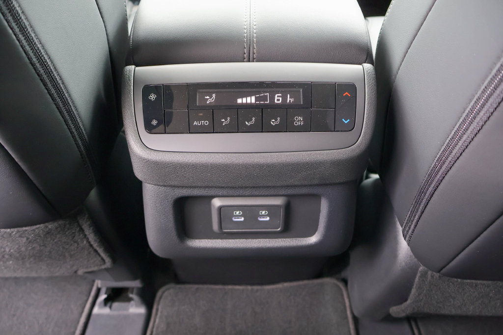 New 2026 Nissan Pathfinder SL FWD image 18