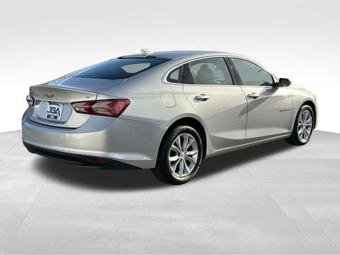 Used 2020 Chevrolet Malibu LT image 27
