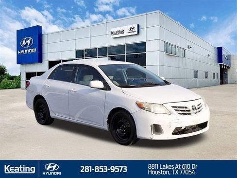 Used 2013 Toyota Corolla LE image 3
