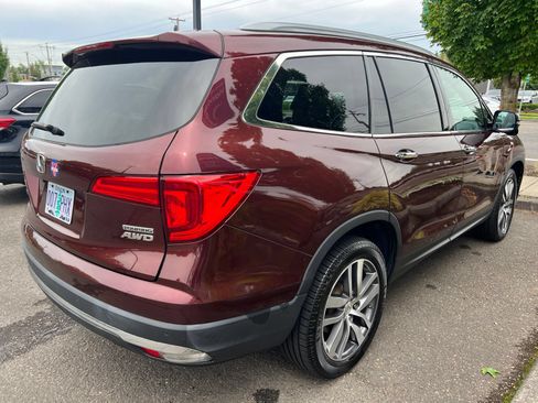 Used 2018 Honda Pilot Touring image 4