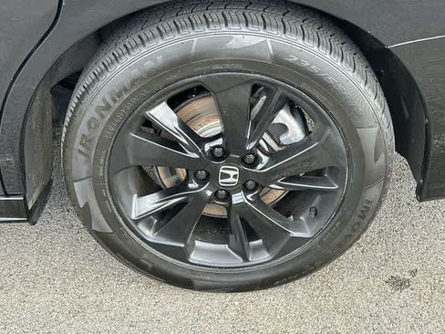 Used 2023 Honda Odyssey Sport image 5