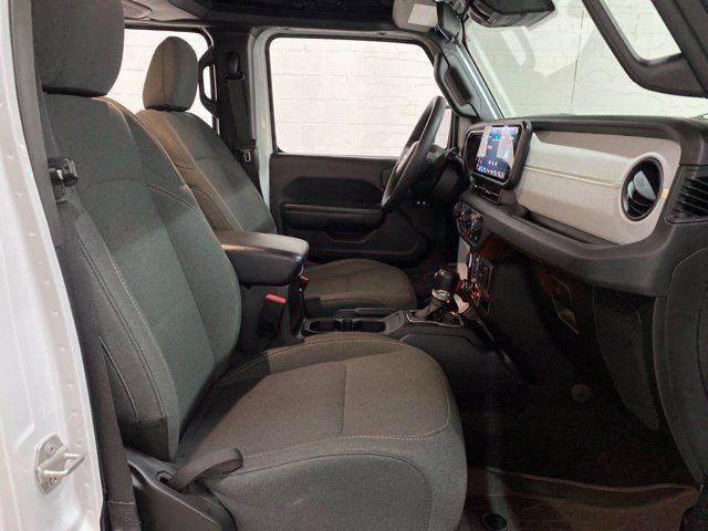 Used 2024 Jeep Wrangler Unlimited AWD/4WD image 80