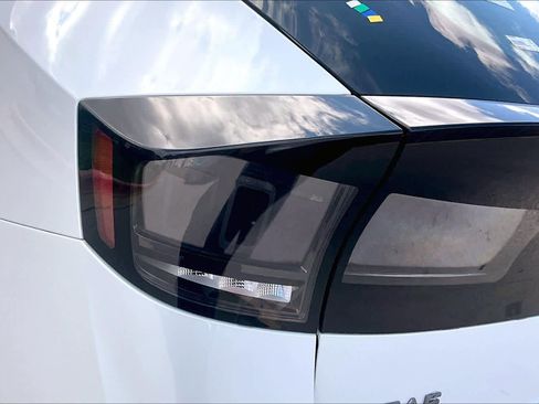 New 2026 Nissan Leaf Platinum+ w/ Cargo Package (Platinum+) image 12