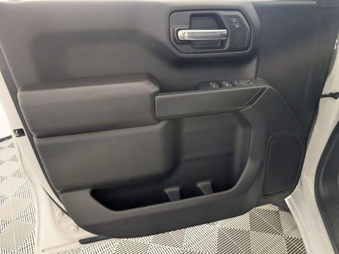 Used 2023 Chevrolet Silverado 1500 Custom RWD image 10