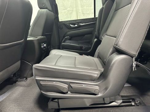 Used 2023 GMC Yukon XL Denali AWD/4WD image 43
