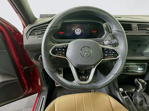 Used 2024 Volkswagen Tiguan SE R-Line AWD/4WD image 12