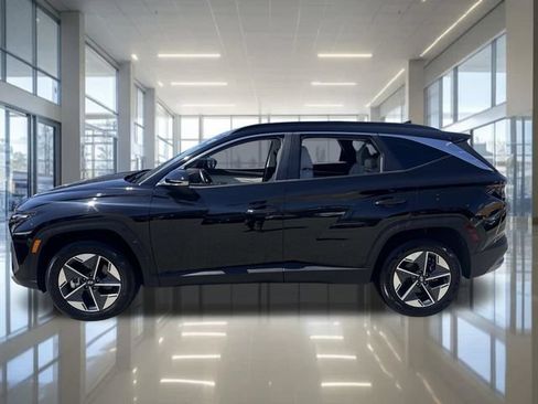 Certified 2025 Hyundai Tucson SEL AWD/4WD image 11