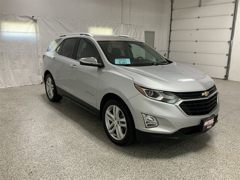 Used 2020 Chevrolet Equinox Premier AWD/4WD image 4