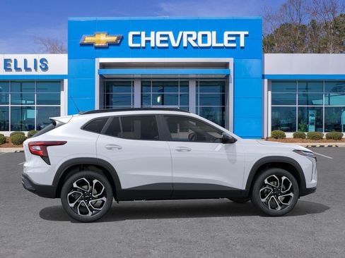 New 2026 Chevrolet Trax RS w/ Sunroof Package image 39