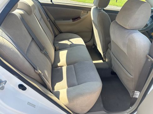Used 2006 Toyota Corolla LE FWD image 21