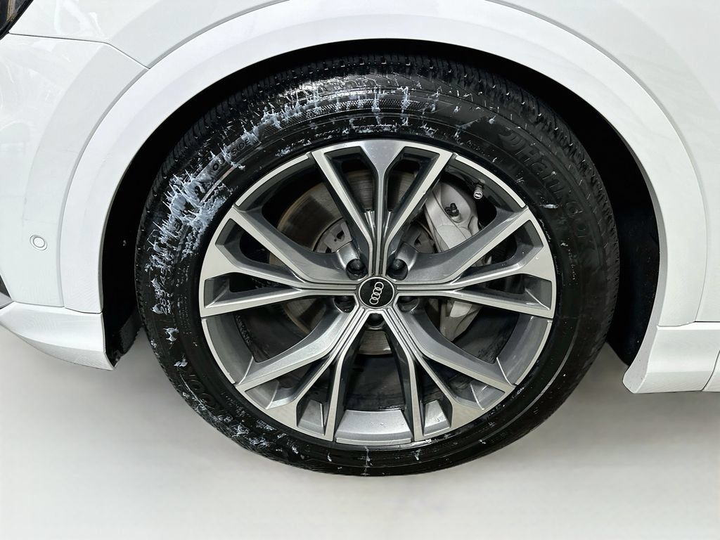 Used 2021 Audi Q8 Prestige w/ Prestige Package AWD/4WD image 24