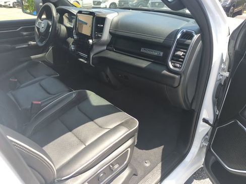 Used 2025 RAM 1500 Laramie AWD/4WD image 33