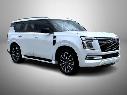 Used 2025 Nissan Armada Platinum Reserve AWD/4WD image 3