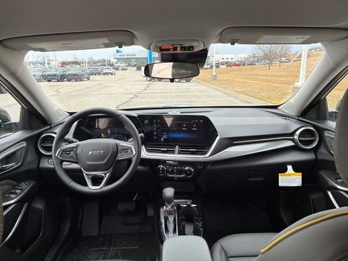 New 2026 Chevrolet Trax ACTIV w/ Driver Confidence Package FWD image 19