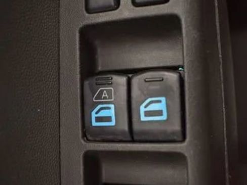 Used 2009 Nissan Xterra S image 21