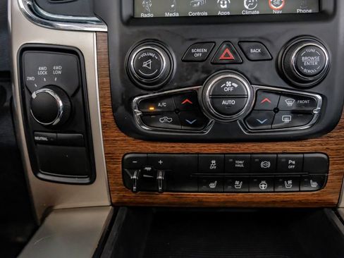 Used 2014 RAM 2500 Laramie AWD/4WD image 26