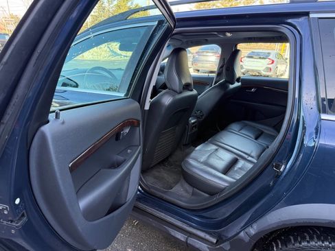 Used 2011 Volvo XC70 T6 image 13