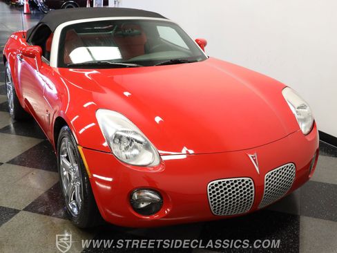 Used 2007 Pontiac Solstice Convertible w/ Preferred Package image 14