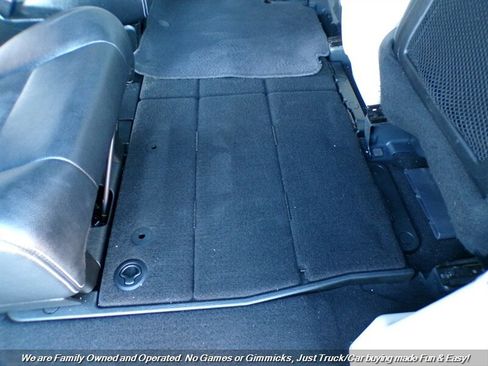 Used 2020 Dodge Grand Caravan SXT image 38