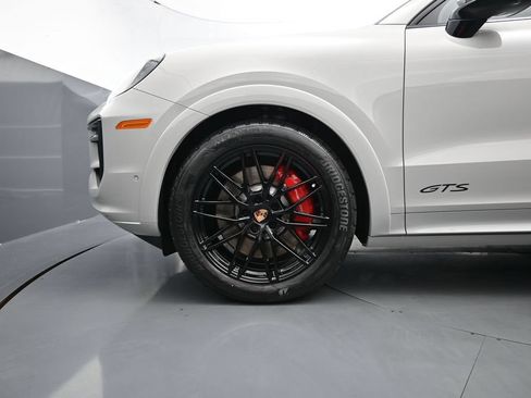 New 2026 Porsche Cayenne GTS AWD/4WD image 9