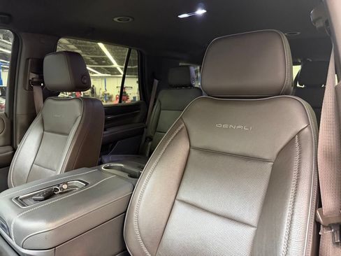 Used 2022 GMC Yukon Denali w/ Max Trailering Package AWD/4WD image 23