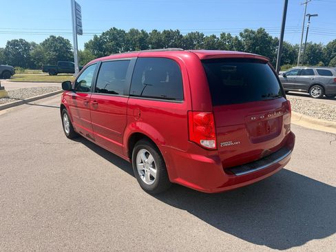 Used 2012 Dodge Grand Caravan SXT FWD image 5