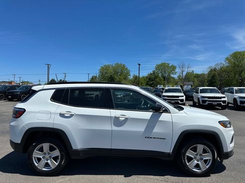 Certified 2022 Jeep Compass Latitude AWD/4WD image 12