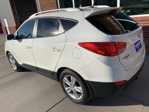Used 2011 Hyundai Tucson GLS image 6