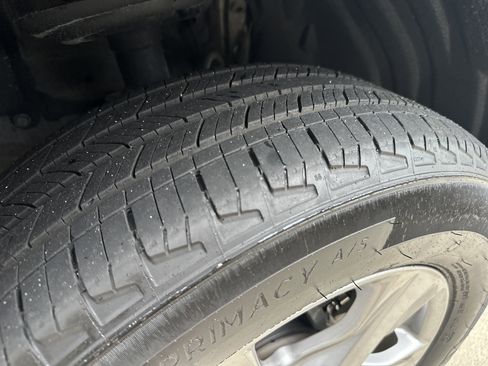 Used 2024 Toyota RAV4 LE AWD/4WD image 31