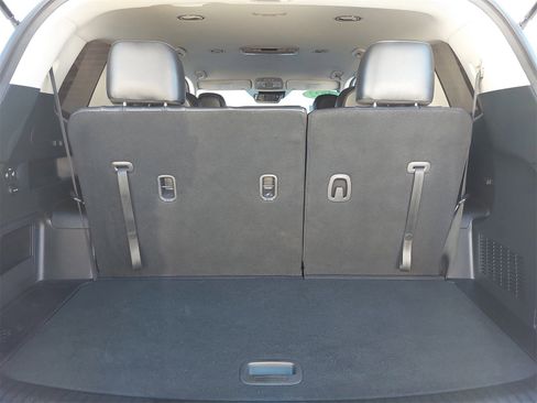 Certified 2022 Kia Telluride LX image 12