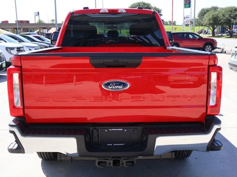 Used 2024 Ford F250 XL w/ FX4 Off-Road Package AWD/4WD image 10