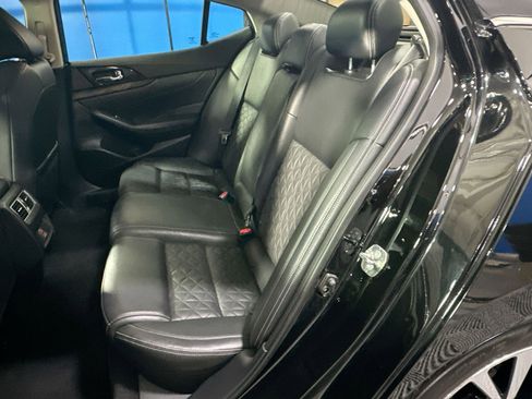Used 2018 Nissan Maxima Platinum image 35
