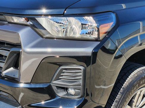 Used 2024 Chevrolet Colorado LT w/ LT Convenience Package II image 5