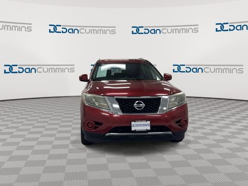 Used 2016 Nissan Pathfinder S image 3