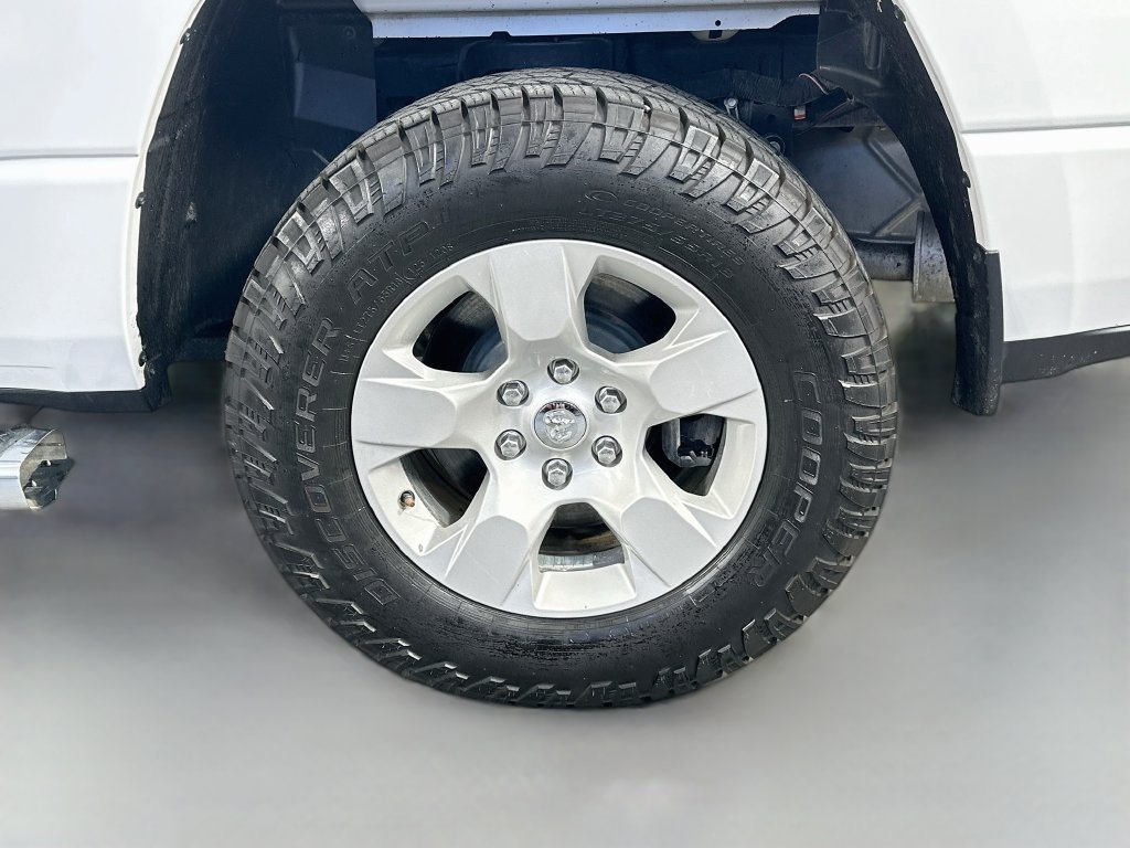 Used 2023 RAM 1500 Big Horn AWD/4WD image 33