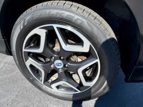 Used 2018 Subaru Crosstrek 2.0i Limited image 19