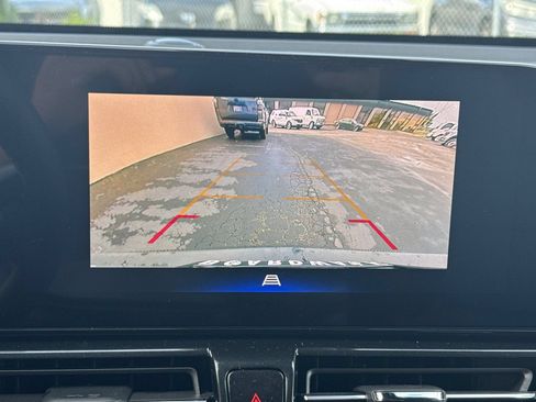 Used 2025 Chevrolet TrailBlazer RS w/ Driver Confidence Package FWD image 16