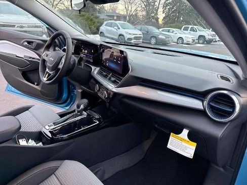 New 2026 Chevrolet Trax LT w/ LT Convenience Package image 27