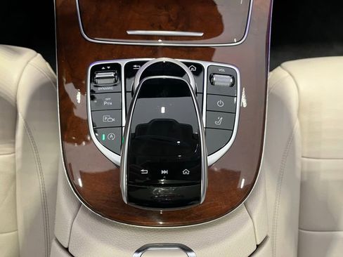 Used 2020 Mercedes-Benz E 450 4MATIC Wagon image 52