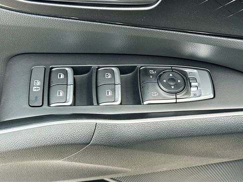 Used 2026 Kia Sorento S FWD image 17