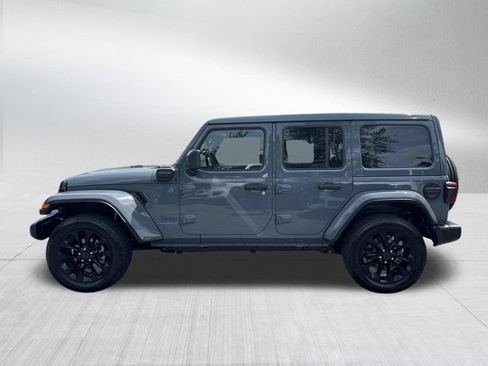 Certified 2025 Jeep Wrangler Unlimited Sahara w/ Safety Group AWD/4WD image 8