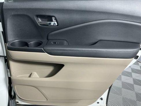Used 2020 Honda Pilot EX-L image 11