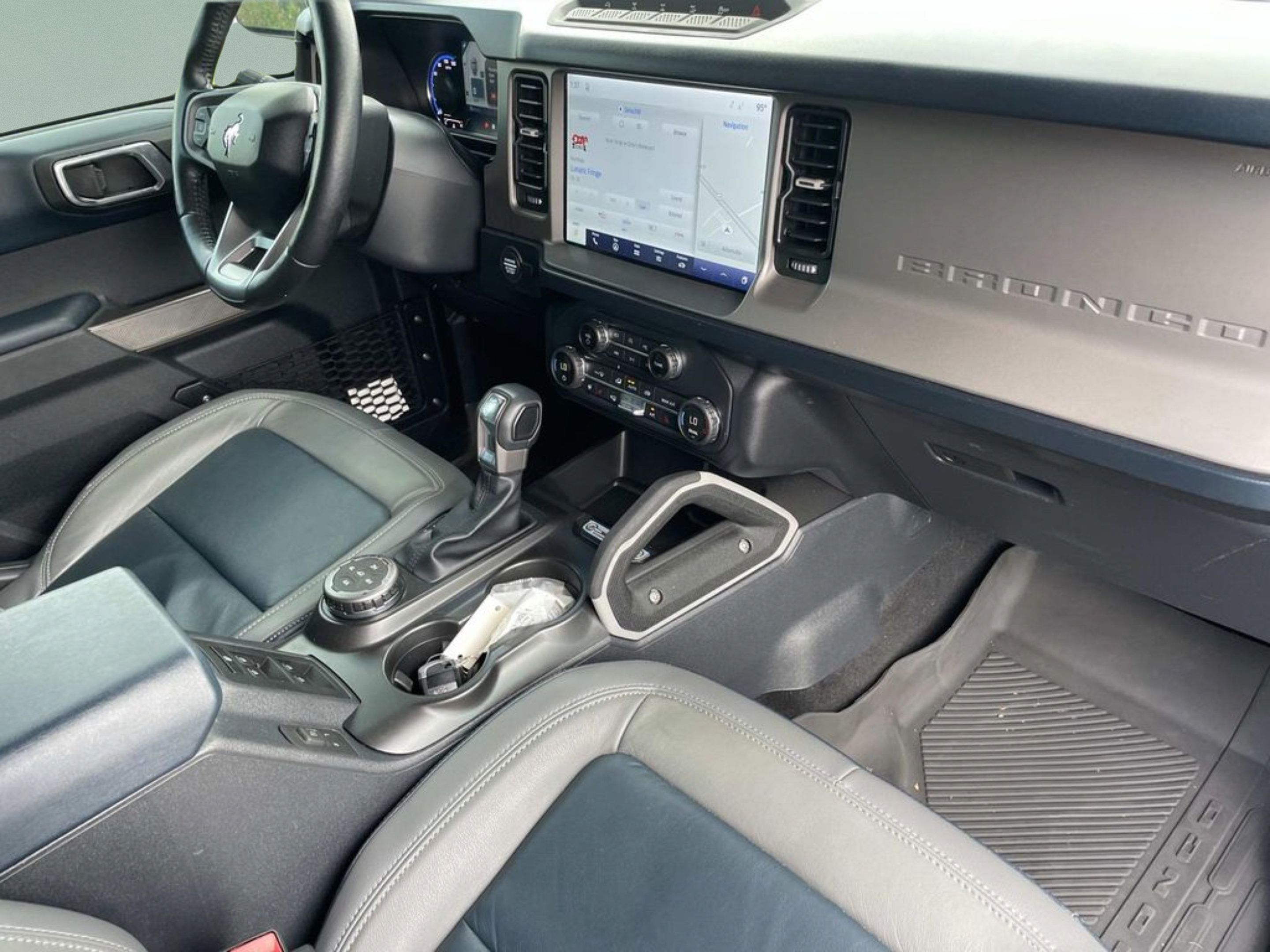Used 2021 Ford Bronco First Edition AWD/4WD image 17