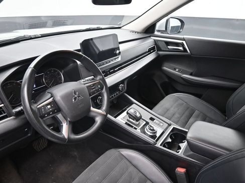 Used 2024 Mitsubishi Outlander SE AWD/4WD image 20