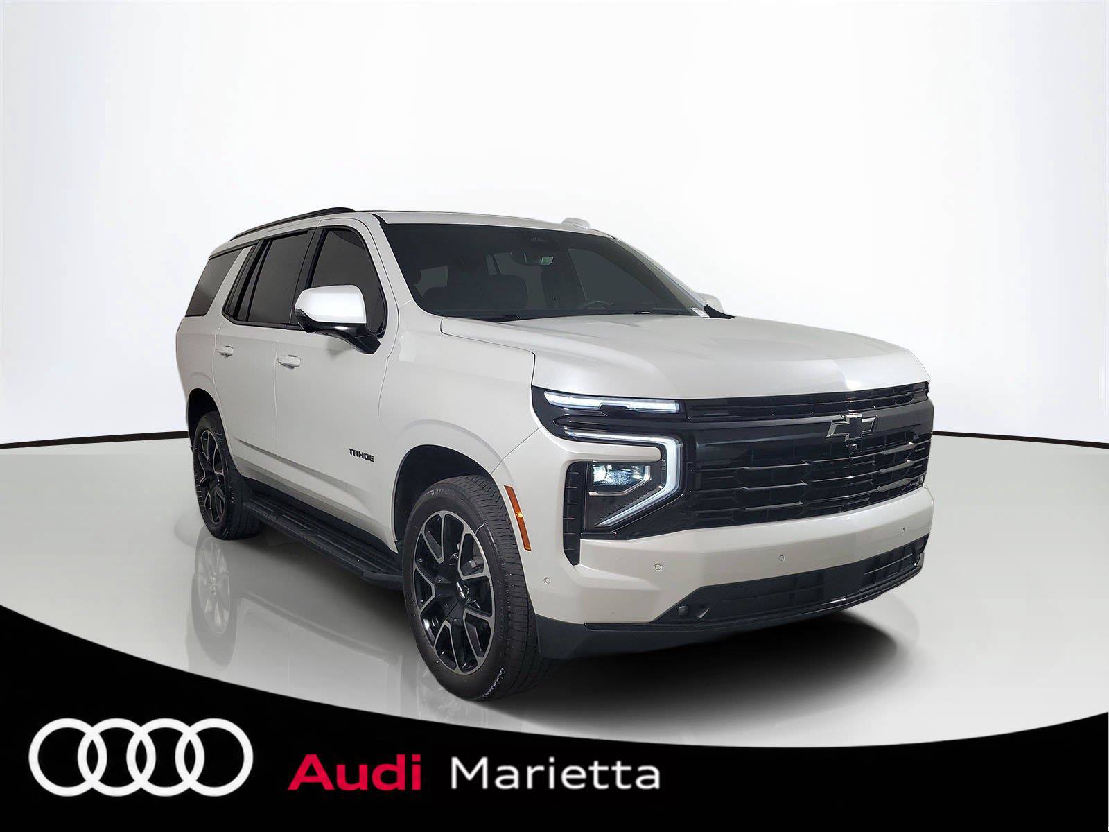 Used 2025 Chevrolet Tahoe RST w/ Advanced Technology Package AWD/4WD image 1