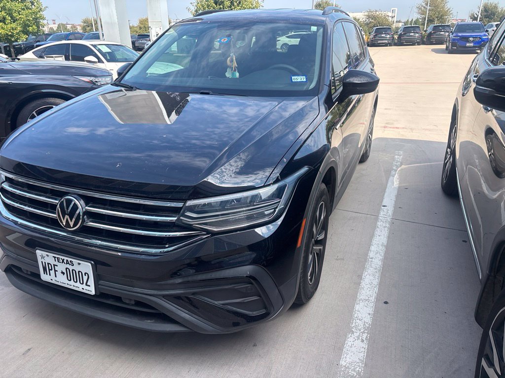 Used 2022 Volkswagen Tiguan S FWD image 2