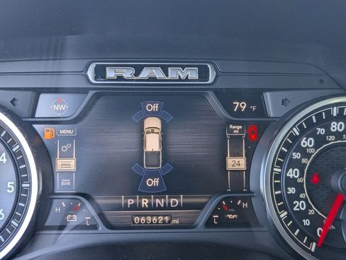 Used 2021 RAM 1500 Big Horn image 30