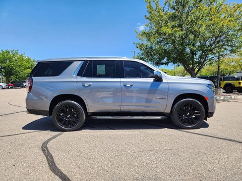 Used 2021 Chevrolet Tahoe Premier w/ Premium Package AWD/4WD image 2
